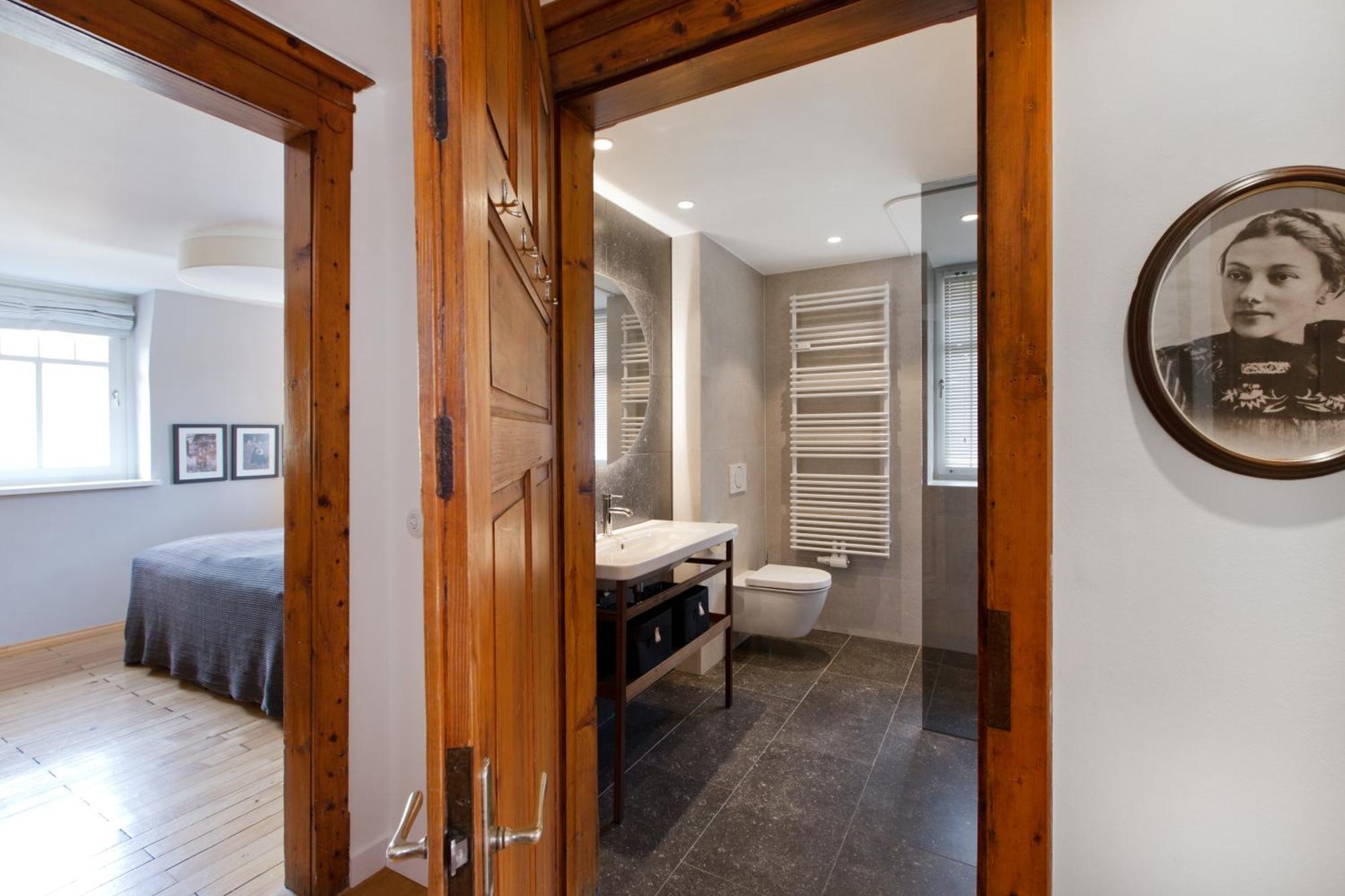Boutique Apartments Бецау Стая снимка