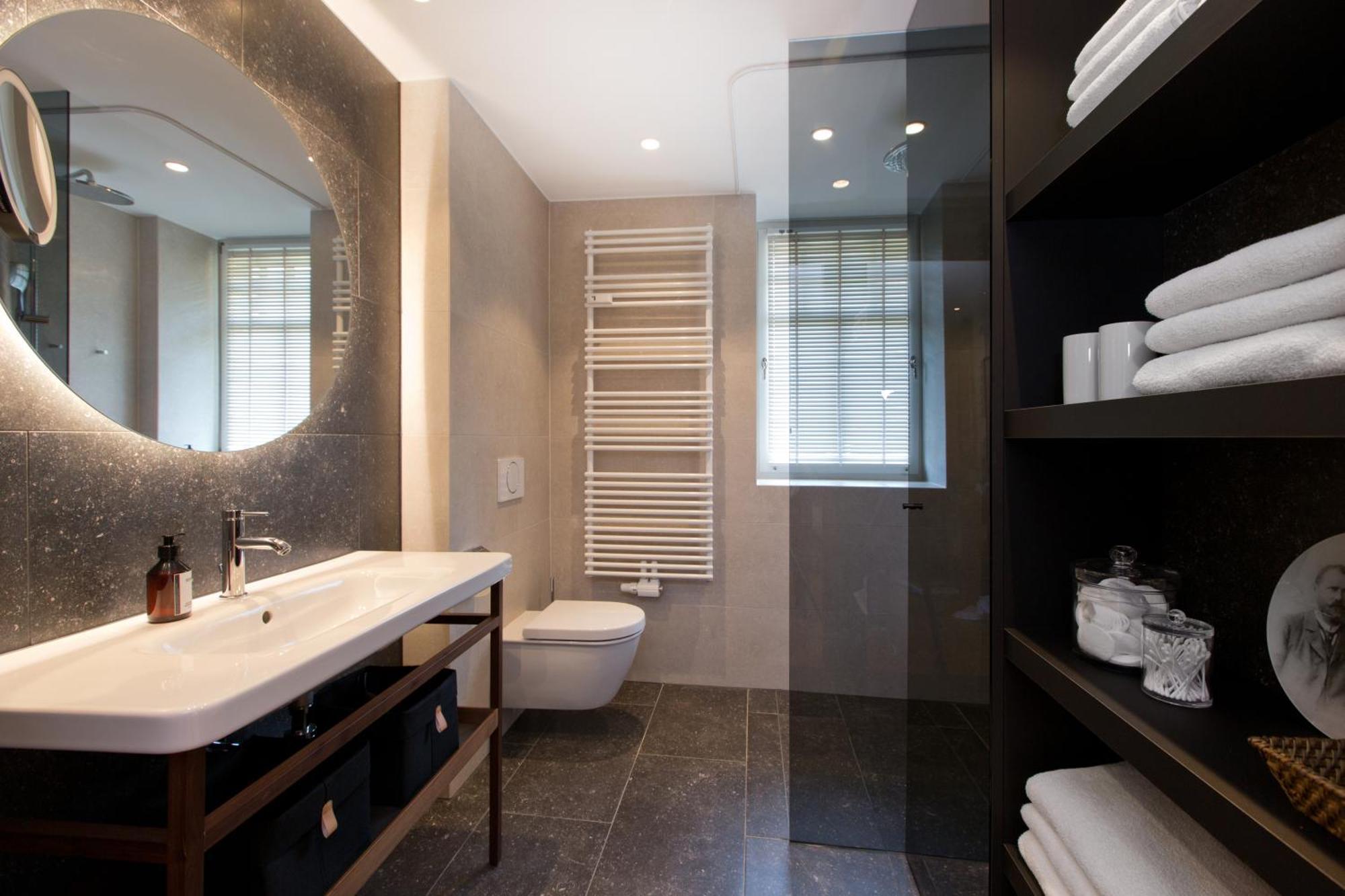 Boutique Apartments Бецау Стая снимка