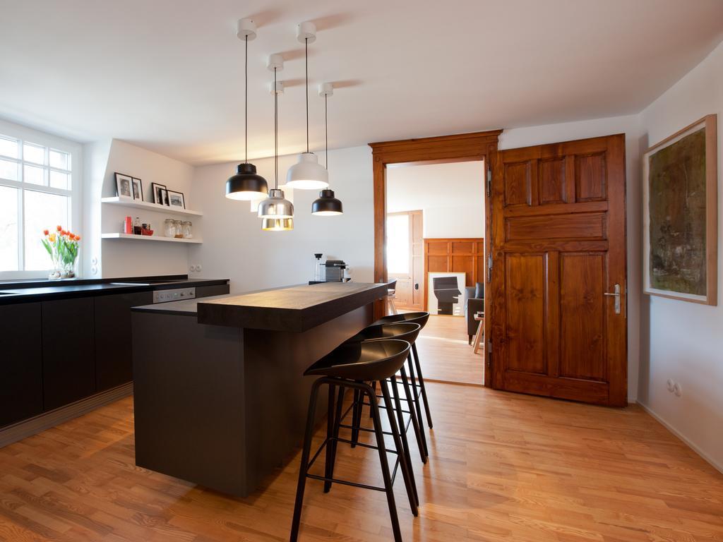 Boutique Apartments Бецау Стая снимка